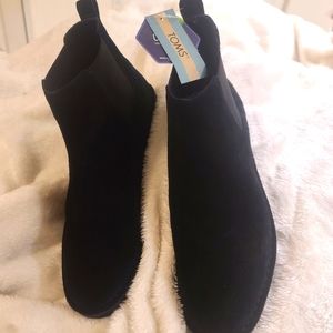 Nwt Size 9 Tom's Skyline Black Suede Boots